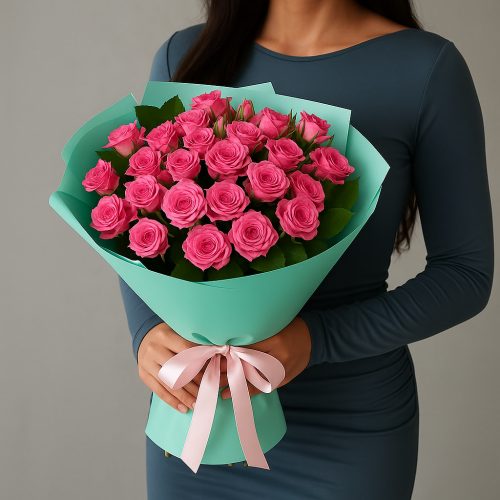 Букет из кустовых розовых роз «Нежный розовый каприз»